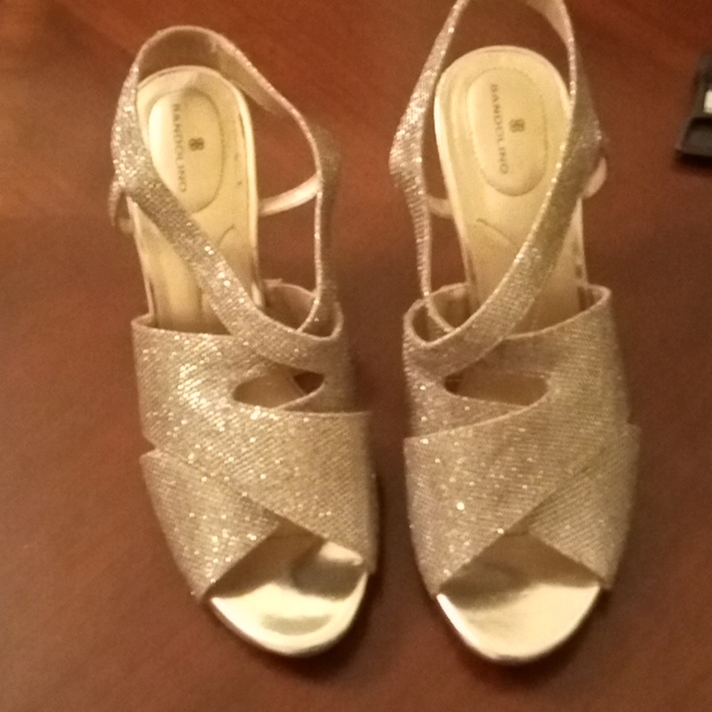 Women's Shoes by Bandolini Size 10M Sparkling 🥇